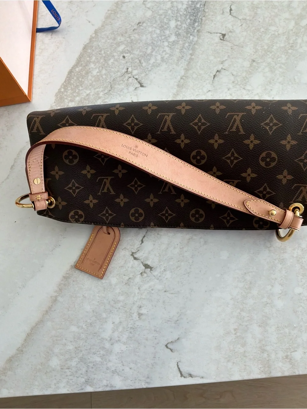 Louis Vuitton Graceful PM in Monogram Shoulder Bag.
